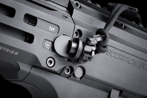 Strike Industries - Gewinkelte Schnellkupplung für Scorpion EVO 3 - Schwarz - SI-CEVO-AQD