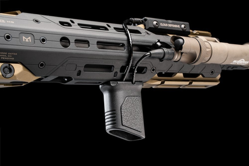 Strike Industries - M-LOK abgewinkelter vertikaler Griff - kurz - schwarz - SI-AR-CMAG-S